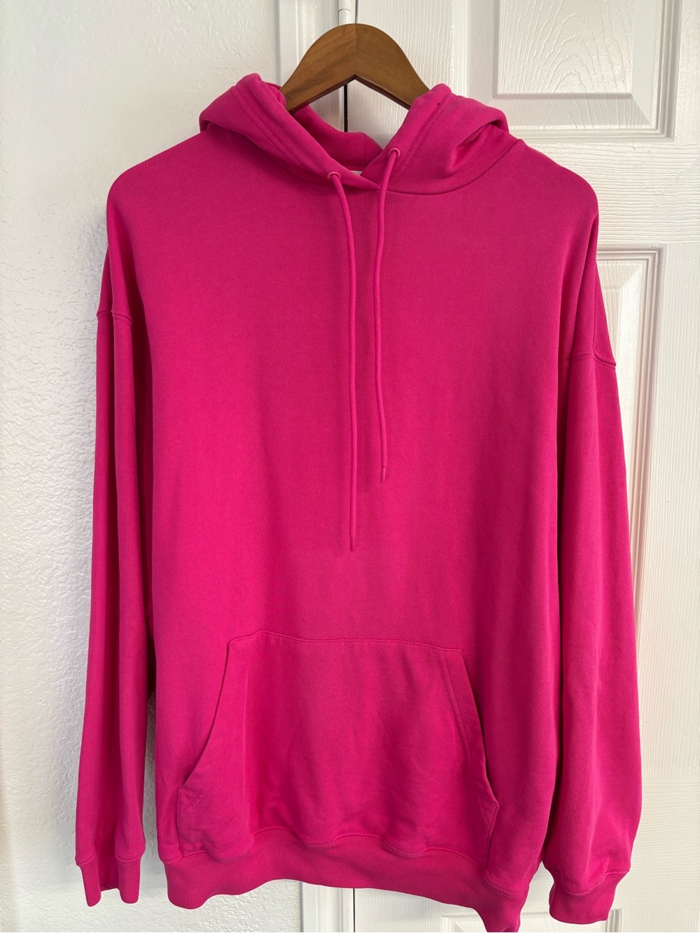 Balenciaga Classic Back Logo Hoodie
Fuchsia Pink Size L - Picture 6 of 6